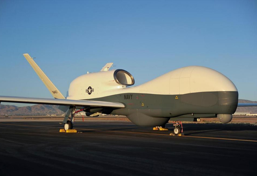 Hải quân Mỹ sẽ trang bị thêm UAV MQ-4C Triton

